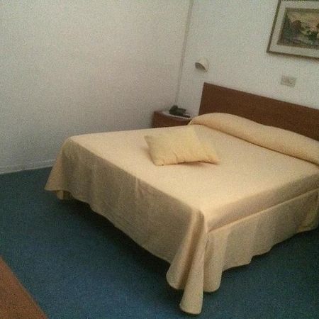 Albergo San Carlo Massa  Eksteriør bilde